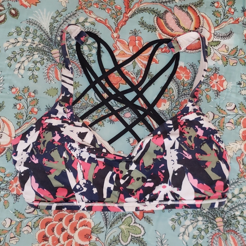 Lululemon Free to Be Wild Sportsbra